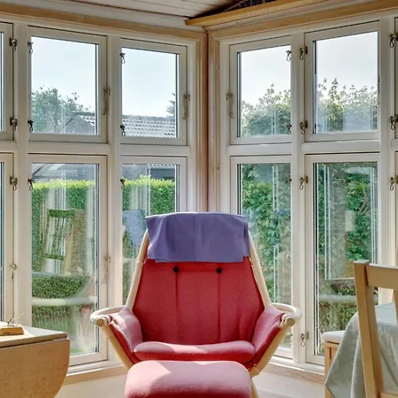 Arnette - 150m From The Sea By Interhome